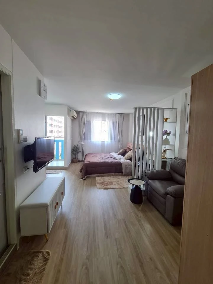 ให้เช่า Lumpini Condo Town Rattanathibet ห้องชั้น 5 มาพร้อมเฟอร์นิเจอร์ครบครัน หิ้วกระเป๋าเข้าอยู่ได้เลยจ้า