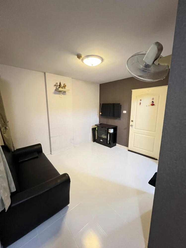ให้เช่า Lumpini Condo Town Rattanathibet ห้องน่าอยู่ มาพร้อมเฟอร์และเครื่องใช้ไฟฟ้าครบครัน รีบจองด่วนๆเลย
