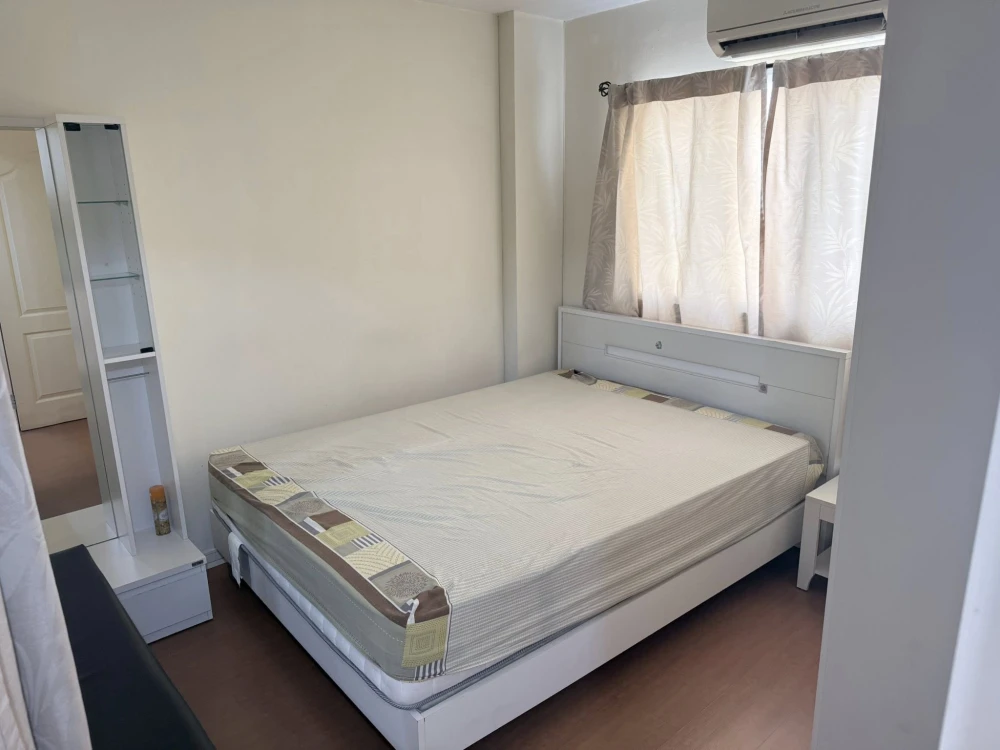 For rent: Lumpini Condo Town Rattanathibet, fully furnished and ready to move in. Book now!