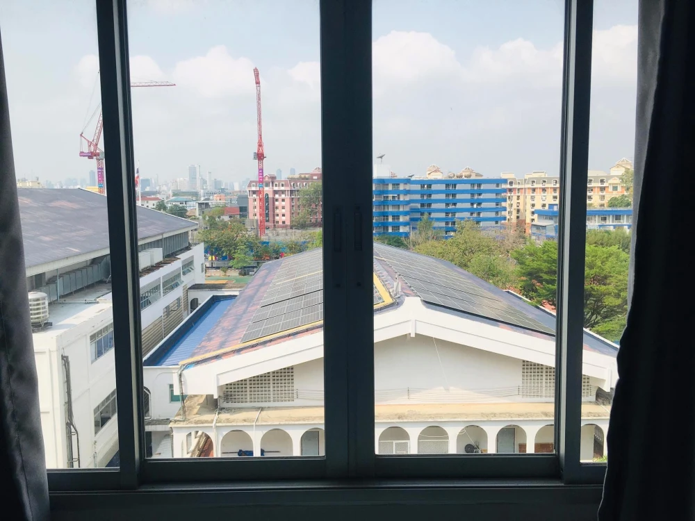 ให้เช่า Lumpini Condotown Bodindecha-Ramkhamhaeng ห้องชั้น 7 มาพร้อมเฟอร์นิเจอร์ครบครัน จองเลย