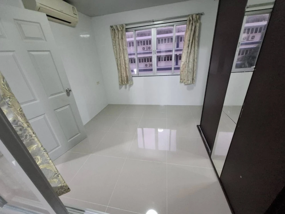 ให้เช่า Lumpini Condotown Bodindecha-Ramkhamhaeng ห้องเปล่า ราคาไม่แรง สายแต่งห้องไม่ควรรอช้า