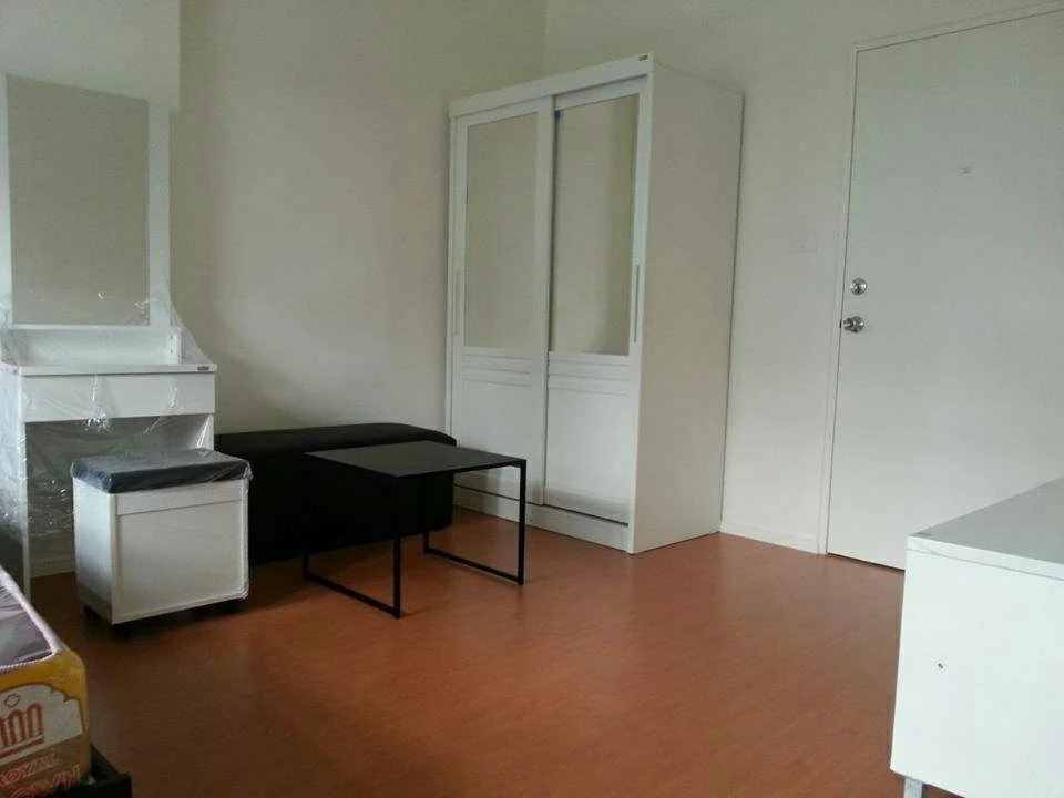 ให้เช่า Lumpini Condotown Chonburi - Sukhumvit ห้องชั้น 1 มาพร้อมเฟอร์นิเจอร์ครบครัน หิ้วกระเป๋าเข้าอยู่ได้เลยจ้า