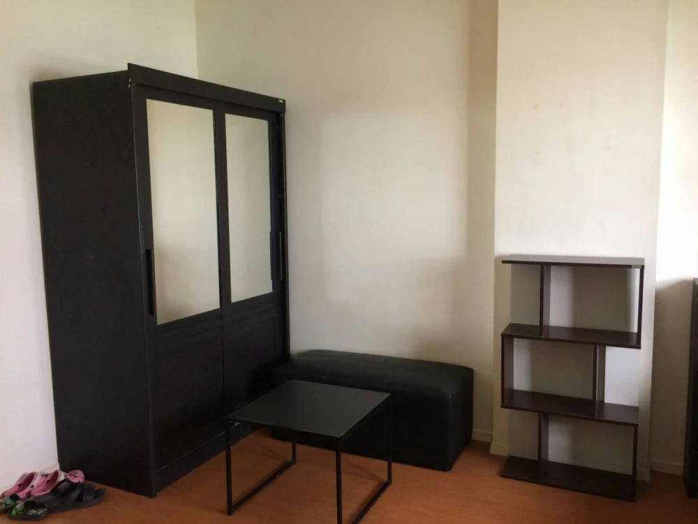 ให้เช่า Lumpini Condotown Chonburi - Sukhumvit ห้องชั้น 1 มาพร้อมเฟอร์นิเจอร์ครบครัน หิ้วกระเป๋าเข้าอยู่ได้เลยจ้า