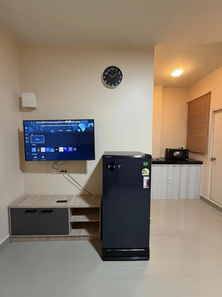 ให้เช่า Lumpini Condotown Chonburi - Sukhumvit ห้องน่าอยู่ ชั้น 1 มาพร้อมเฟอร์นิเจอร์ครบครัน รีบจองเลยตอนนี้