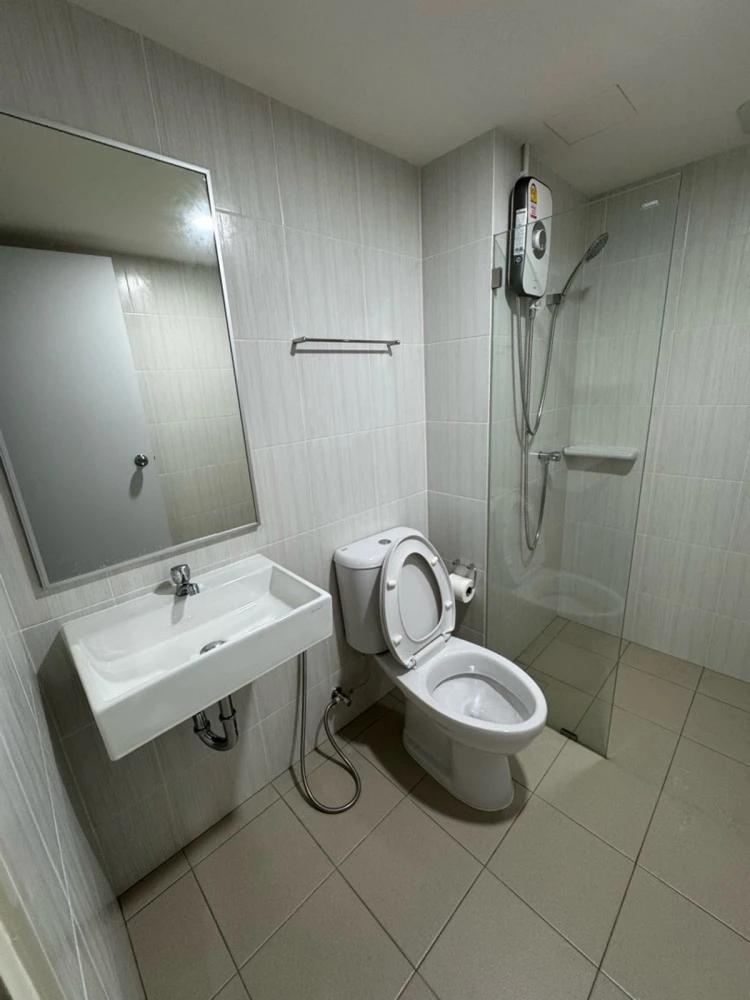 ให้เช่า Lumpini Condotown Ekachai 48 ชั้น 3 วิวสระน้ำ ห้องสวย แต่งครบ สนใจจองเลย