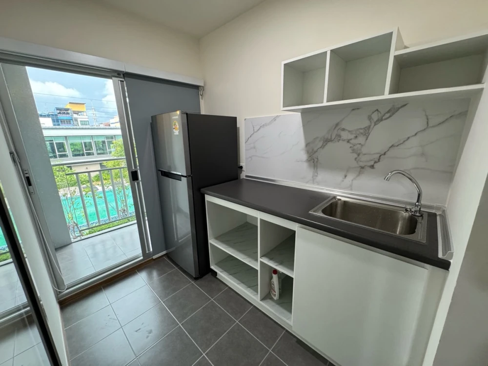 ให้เช่า Lumpini Condotown Ekachai 48 ชั้น 3 วิวสระน้ำ ห้องสวย แต่งครบ สนใจจองเลย