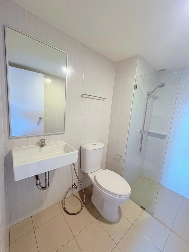 ให้เช่า Lumpini Condotown Ekachai 48 ห้องกว้างน่าอยู่ เฟอร์พร้อม ราคาสบายกระเป๋า จองเลย