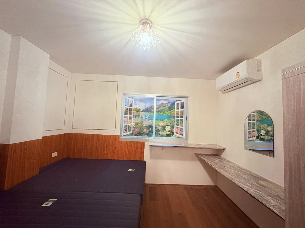 ให้เช่า Lumpini Condotown Ekachai 48 ห้องกว้างน่าอยู่ เฟอร์พร้อม ราคาสบายกระเป๋า จองเลย