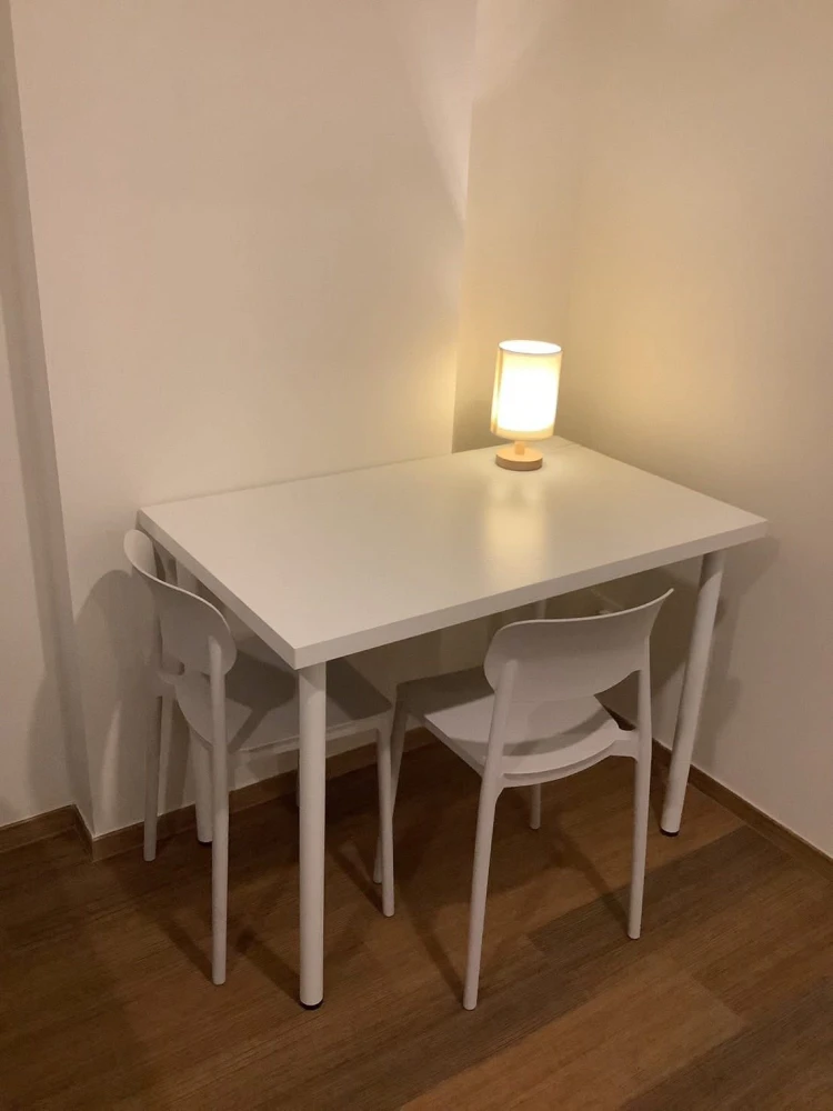 ให้เช่า Lumpini Condotown Ekachai 48 ห้องกว้างพื้นที่ใช้สอยเยอะ เฟอร์นิเจอร์ครบครัน หิ้วกระเป๋าเข้าอยู่ได้เลยจ้า