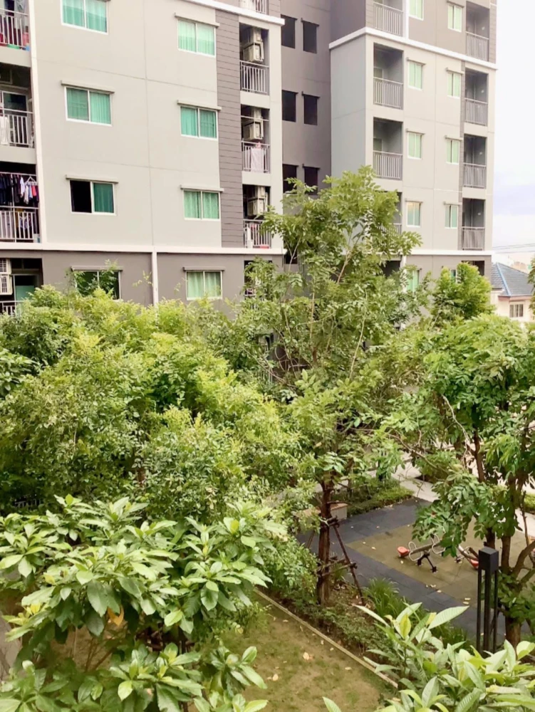 ให้เช่า Lumpini Condotown Ekachai 48 ห้องกว้างพื้นที่ใช้สอยเยอะ เฟอร์นิเจอร์ครบครัน หิ้วกระเป๋าเข้าอยู่ได้เลยจ้า