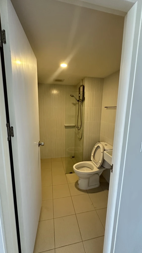 ให้เช่า Lumpini Condotown Ekachai 48 ห้องชั้น 7 มาพร้อมเฟอร์นิเจอร์และสิ่งอำนวยความสะดวกครบครัน จองเลย