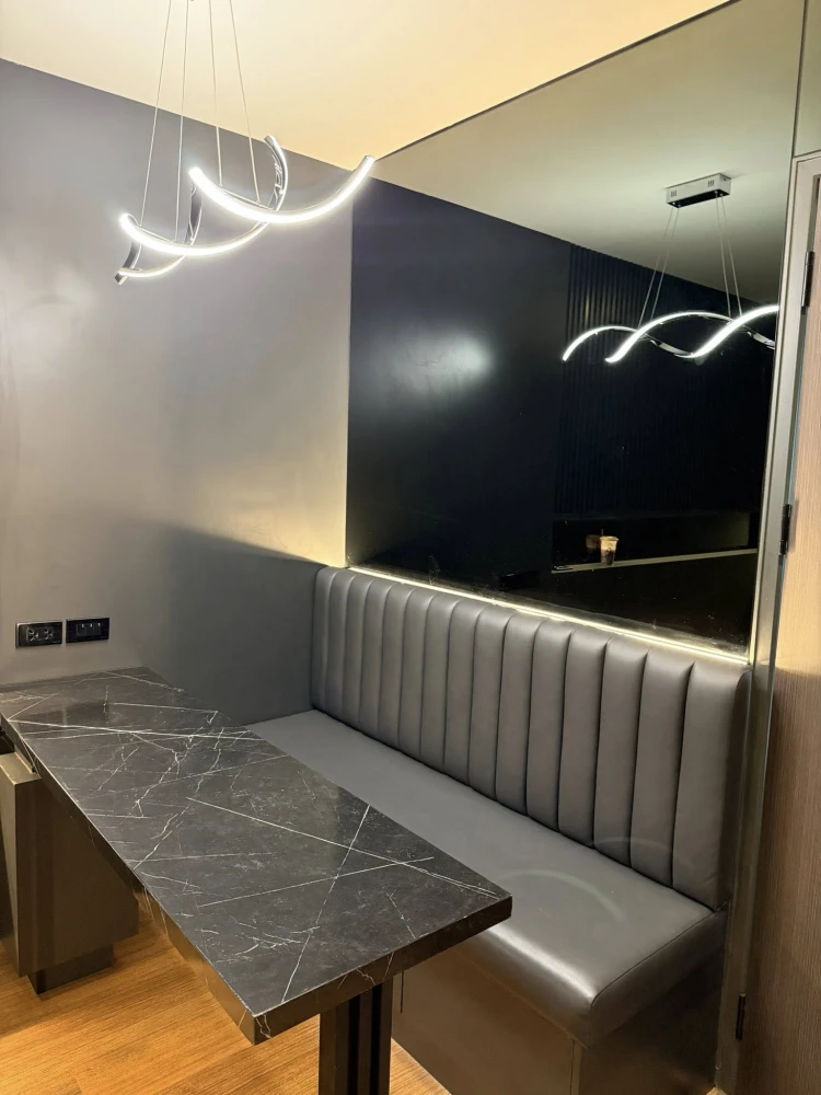 ให้เช่า Lumpini Condotown Ekachai 48 1 ห้องนอน 1 ห้องน้ำ บิ้วอินเฟอร์นิเจอร์อย่างดี ตกแต่งคุมโทน จองเลย