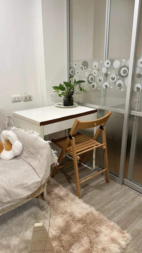 ให้เช่า Lumpini Condotown Nida-Serithai ห้องกั้น แต่งครบ พร้อมอยู่ จองเลย