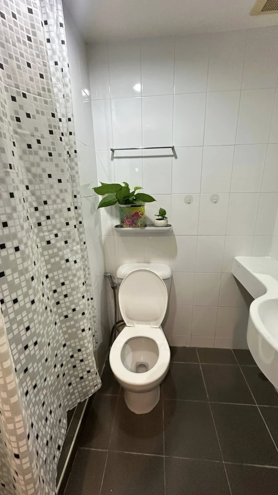 ให้เช่า Lumpini Condotown Nida-Serithai ห้องกั้น แต่งครบ พร้อมอยู่ จองเลย