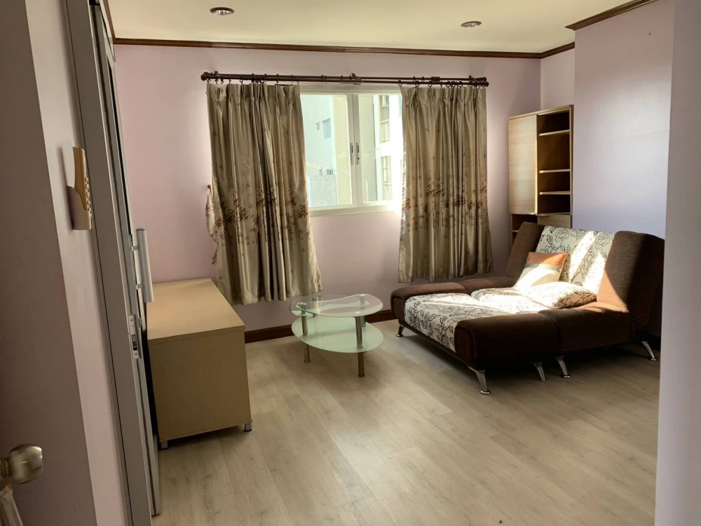 ให้เช่า Lumpini Condotown North Pattaya Sukhumvit ห้องน่าอยู่ เฟอร์พร้อม ราคาสบายกระเป๋า จองเลย