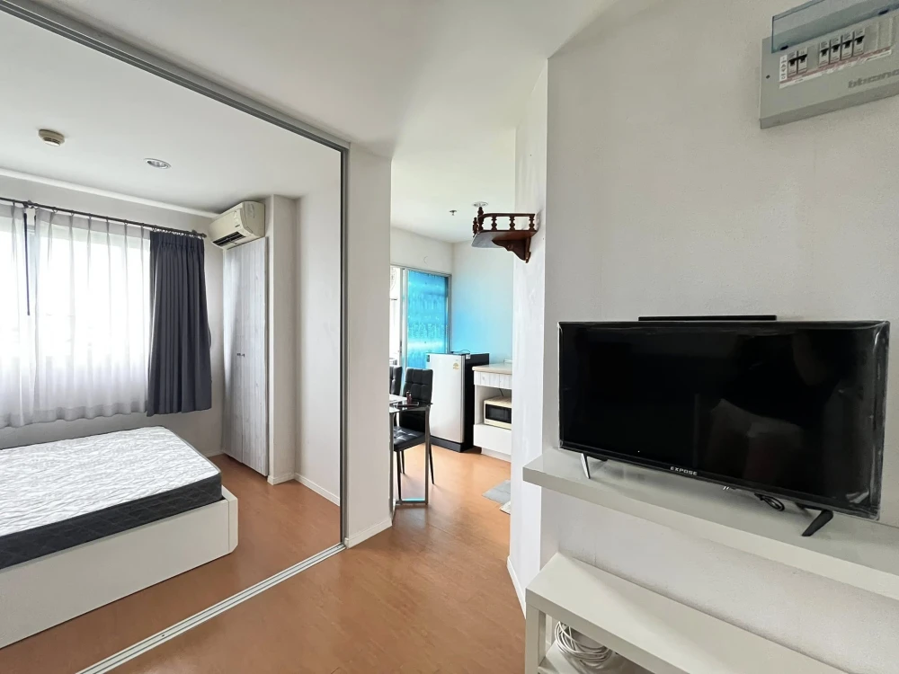 ให้เช่า Lumpini Condotown North Pattaya Sukhumvit  ห้องพร้อมอยู่ เฟอร์พร้อม มาแต่ตัวเข้าอยู่ได้เลย