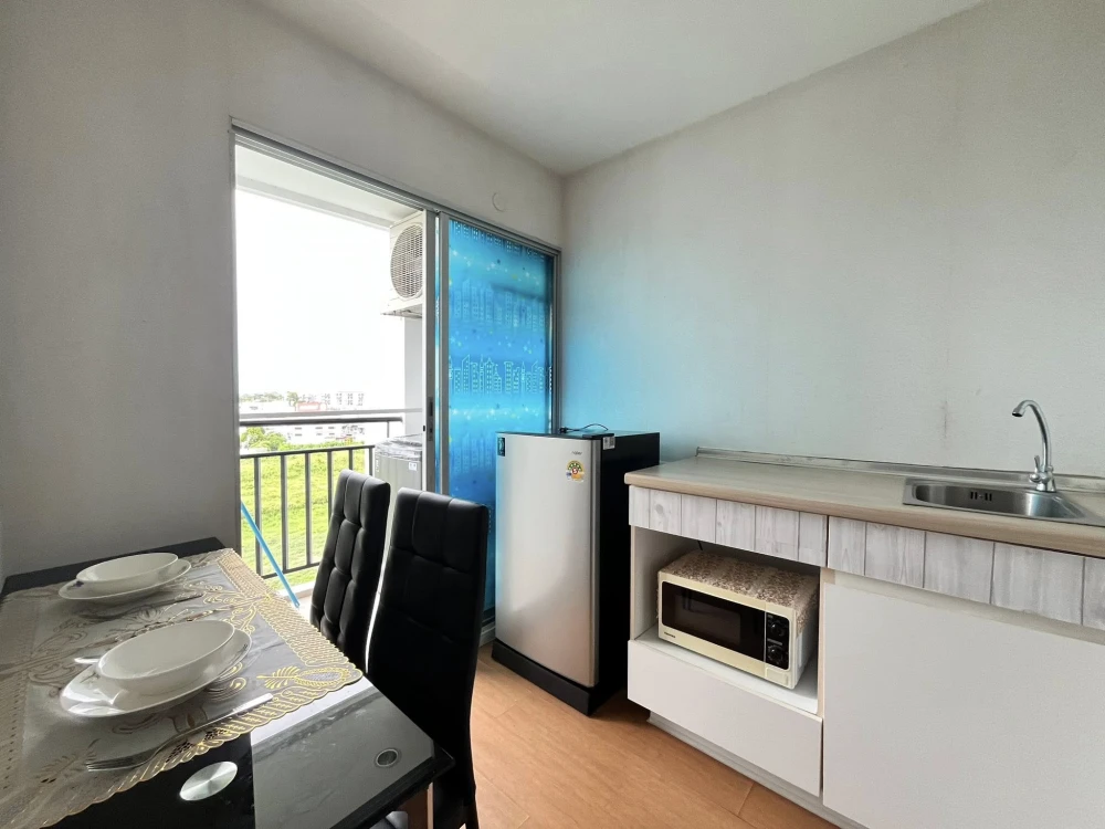 ให้เช่า Lumpini Condotown North Pattaya Sukhumvit  ห้องพร้อมอยู่ เฟอร์พร้อม มาแต่ตัวเข้าอยู่ได้เลย
