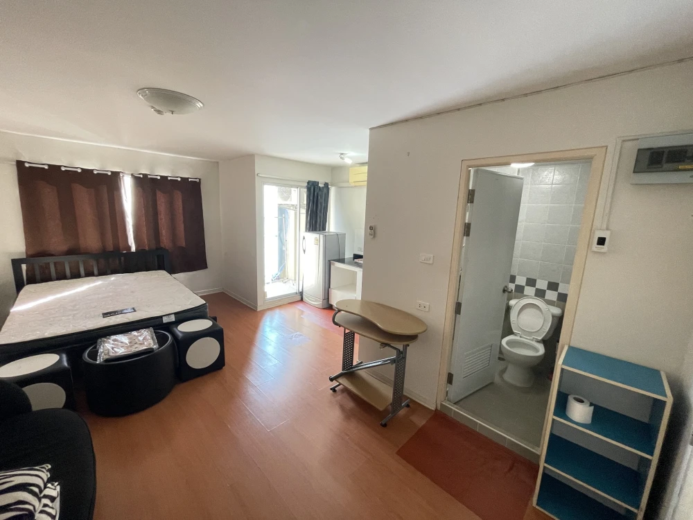 ให้เช่า LUMPINI CONDOTOWN RAMINDRA - LAKSI ห้องสตูดิโอ ชั้น 7 เฟอร์ครบครัน หิ้วกระเป๋าเข้าอยู่ได้เลยจ้า