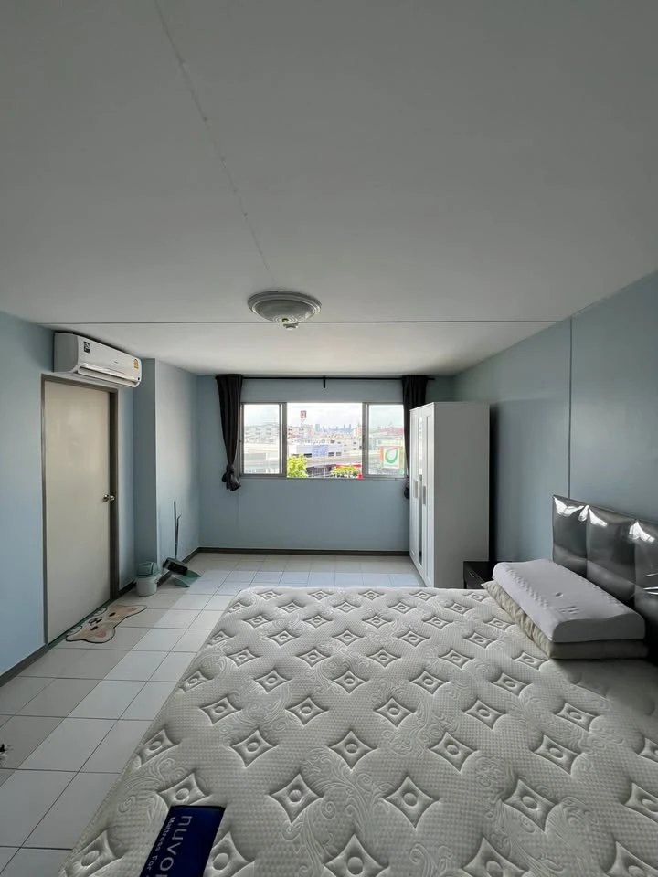 ให้เช่า Lumpini Ladprao 111 เฟอร์ครบ ห้องโทนขาว สบายตา ระเบียงหันหน้าออกถนนลาดพร้าว สนใจ ห้ามพลาด