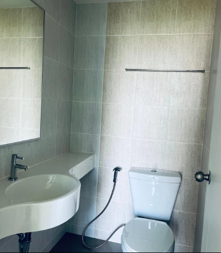 ให้เช่า Lumpini Park Nawamin-Si Burapha ชั้น 7 ห้องโปร่ง สนใจจองเลย