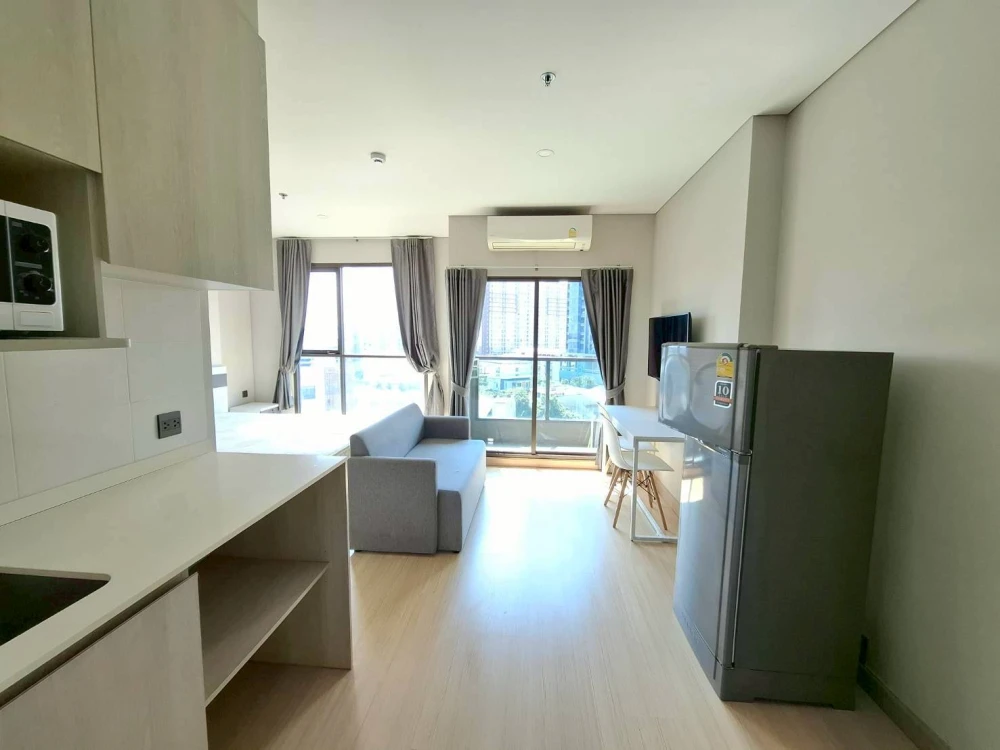 ให้เช่า Lumpini Park Phahol 32 ห้องพร้อมอยู่ เฟอร์พร้อม จองเลย