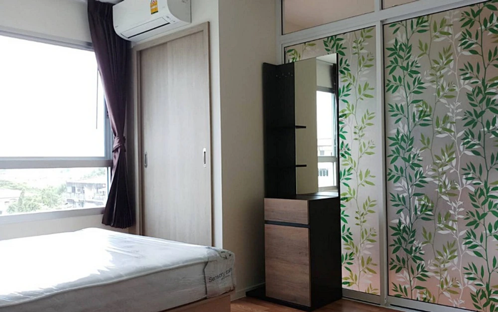 For rent: Lumpini Park Phetkasem 98, 6th floor. Nice, fully furnished unit. Book now! Don't miss out!