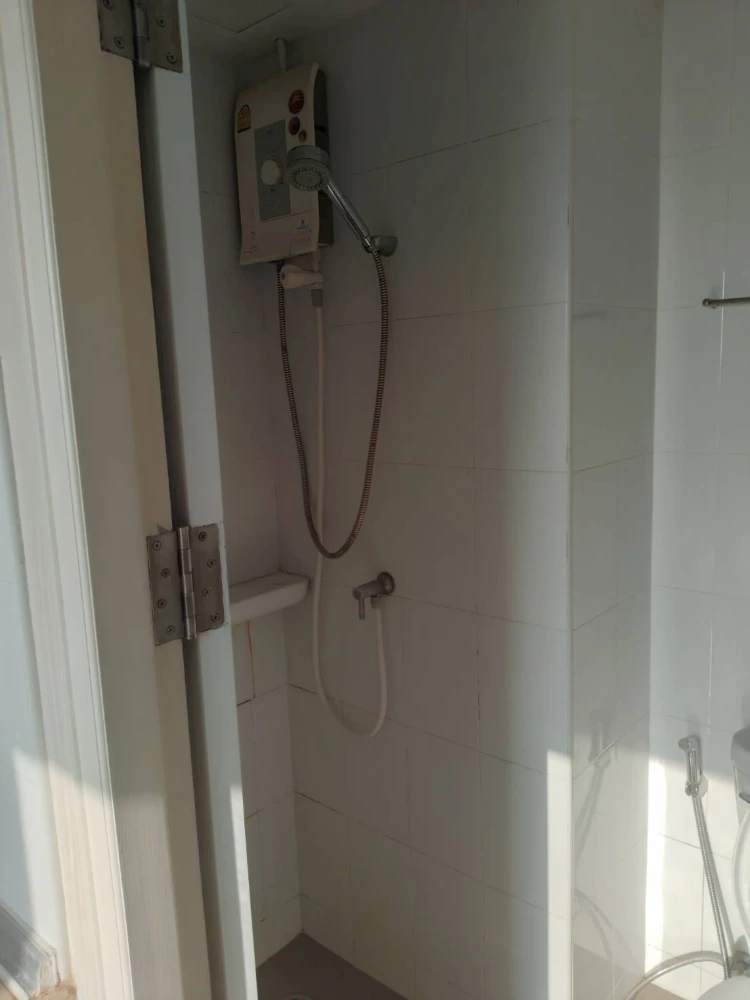 ให้เช่า Lumpini Park Phetkasem 98 ห้องน่าอยู่ ชั้นสูงลมดี เฟอร์พร้อม + เครื่องใช้ไฟฟ้าครบ ราคาสบายกระเป๋า จองเลย