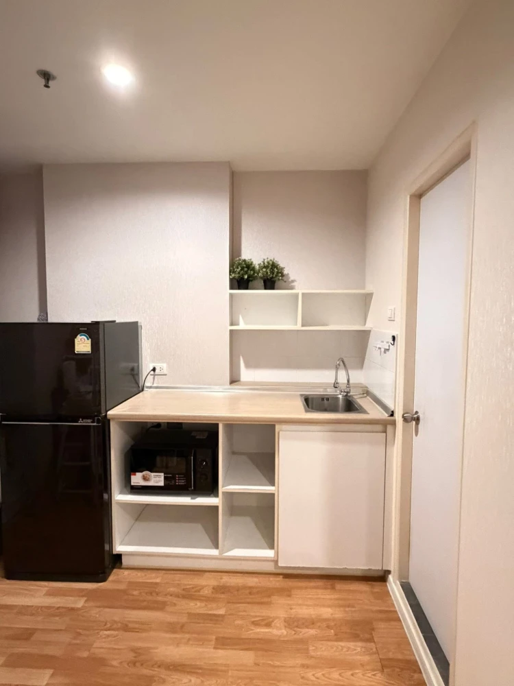 ให้เช่า Lumpini Park Phetkasem 98 ห้องน่าอยู่ ชั้น 5 เฟอร์นิเจอร์ครบครัน หิ้วกระเป๋าเข้าอยู่ได้เลยจ้า