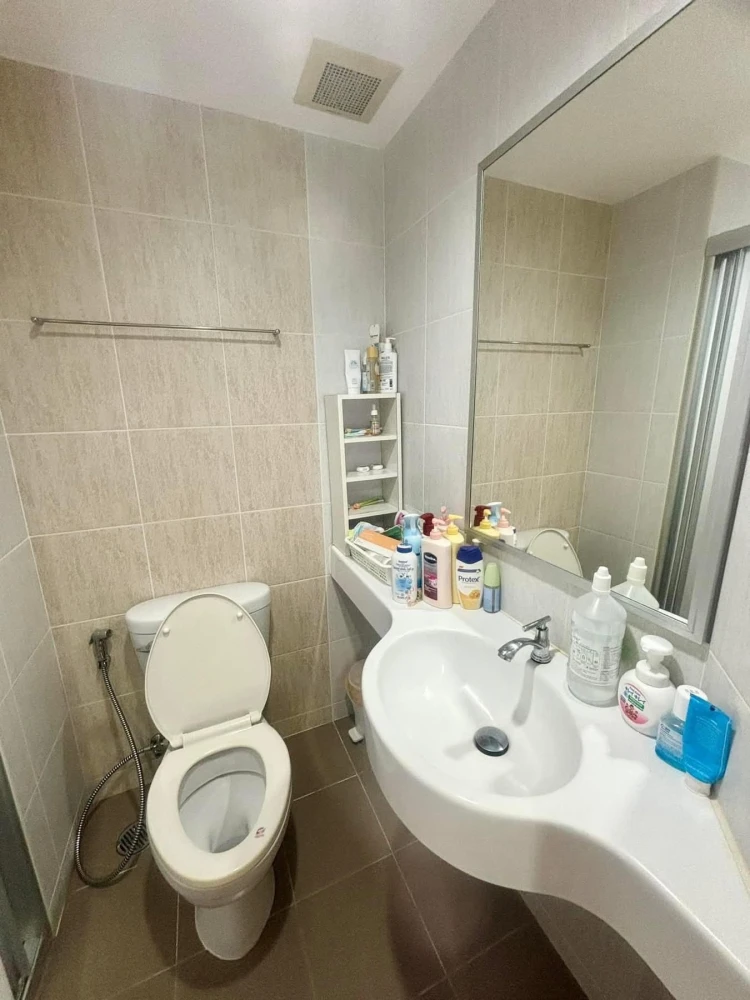 ให้เช่า Lumpini Park Phetkasem 98 ห้องพร้อมอยู่ เฟอร์พร้อม ราคาสบายกระเป๋า จองเลย