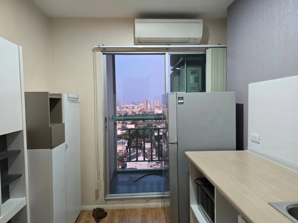 ให้เช่า Lumpini Park Phetkasem 98 1 ห้องนอน 1 ห้องน้ำ เฟอร์นิเจอร์ครบครัน ติดวอลเปเปอร์อย่างดี จองด่วน