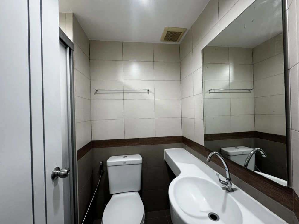 ให้เช่า Lumpini Park Pinklao ห้องพร้อมอยู่ เฟอร์พร้อม ราคาสบายกระเป๋า จองเลย