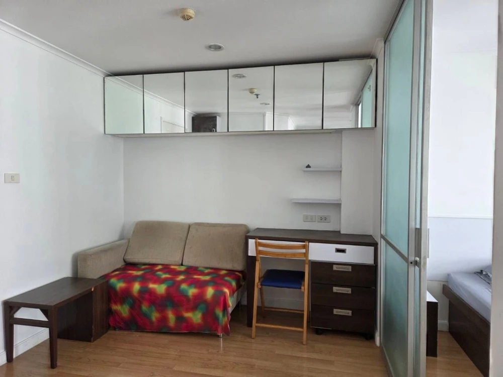 ให้เช่า Lumpini Park Pinklao 1 ห้องนอน 1 ห้องน้ำ เฟอรืนิเจอร์ครบครัน มาพร้อมเครื่องซักผ้า รีบจองเลยด่วนๆจ้า