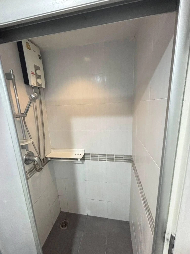 ให้เช่า Lumpini Park Rama 9 Ratchada  ห้องชั้นสูง พร้อมอยู่ เฟอร์พร้อม จองเลย