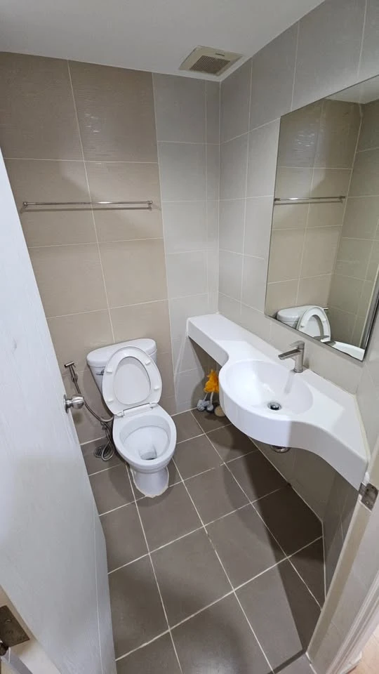 ให้เช่า Lumpini Park Rattanathibet-Ngamwongwan  ห้องพร้อมอยู่ เฟอร์พร้อม ราคาสบายกระเป๋า มาแต่ตัวเข้าอยู่ได้เลย รีบจองเลยก่อนพลาด!!!