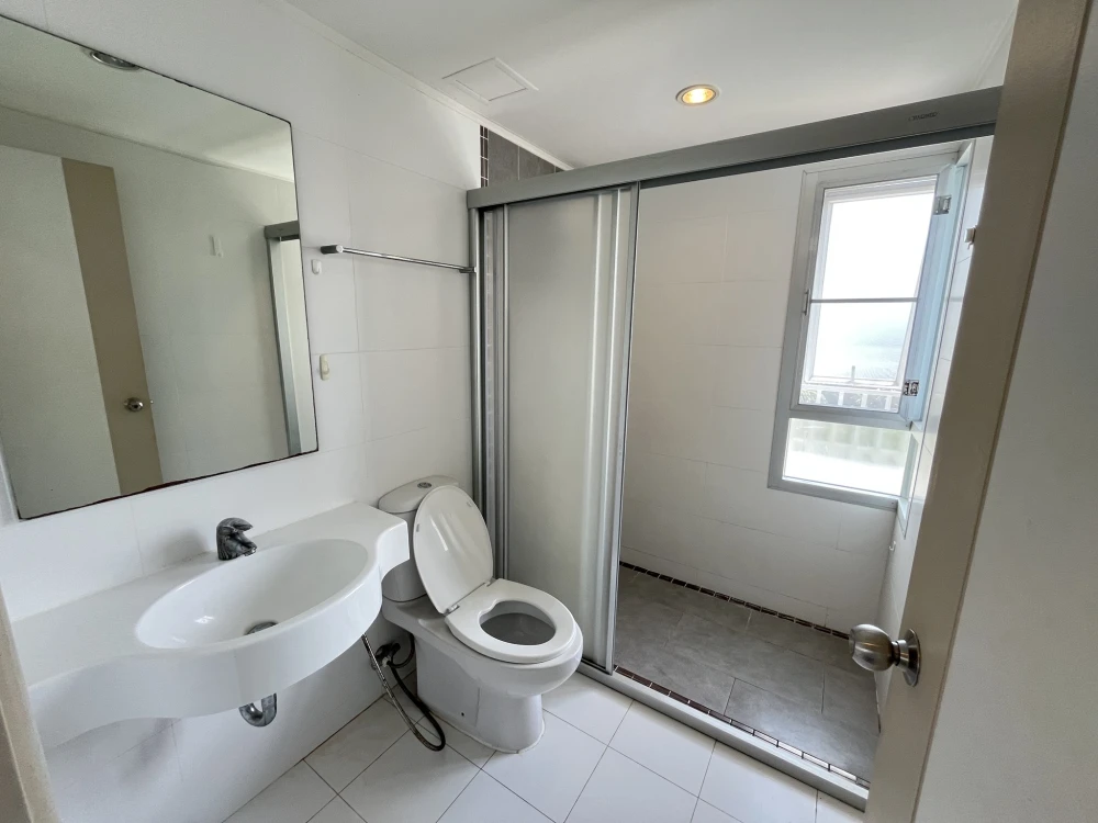 ให้เช่า Lumpini Parkbeach Jomtien ชั้น 3 ห้องน่าอยู่ แต่งครบ จองด่วนๆ ห้ามพลาด