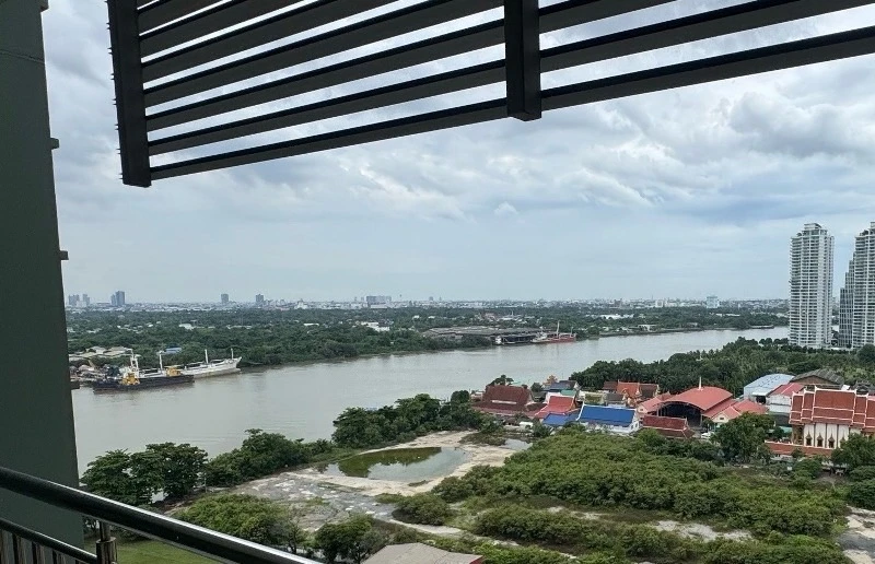 ให้เช่า Lumpini Place นราธิวาส – เจ้าพระยา ได้วิวแม่น้ำ Built -in เฟอร์นิเจอร์ครบหิ้วกระป๋าเข้ามาอยู่ได้เลย