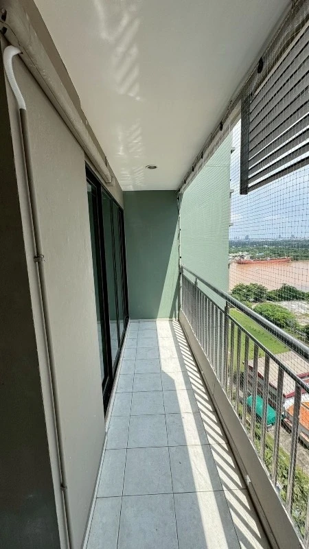 ให้เช่า Lumpini Place นราธิวาส – เจ้าพระยา ได้วิวแม่น้ำ Built -in เฟอร์นิเจอร์ครบหิ้วกระป๋าเข้ามาอยู่ได้เลย