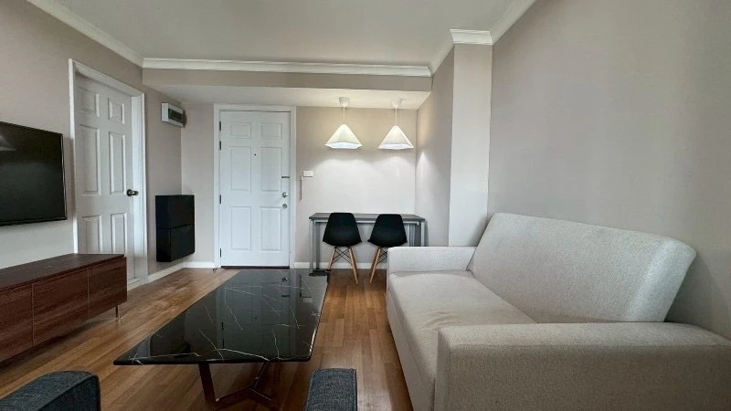 ให้เช่า Lumpini Place นราธิวาส – เจ้าพระยา ได้วิวแม่น้ำ Built -in เฟอร์นิเจอร์ครบหิ้วกระป๋าเข้ามาอยู่ได้เลย
