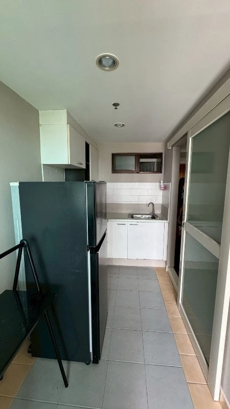ให้เช่า Lumpini Place นราธิวาส – เจ้าพระยา ได้วิวแม่น้ำ Built -in เฟอร์นิเจอร์ครบหิ้วกระป๋าเข้ามาอยู่ได้เลย