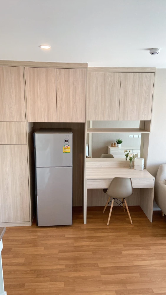 ให้เช่า Lumpini Place Bangna Km.3 1 ห้องนอน 1 ห้องน้ำ มาพร้อมเฟอร์นิเจอร์ครบครัน หิ้วกระเป๋าเข้าอยู่ได้เลยจ้า