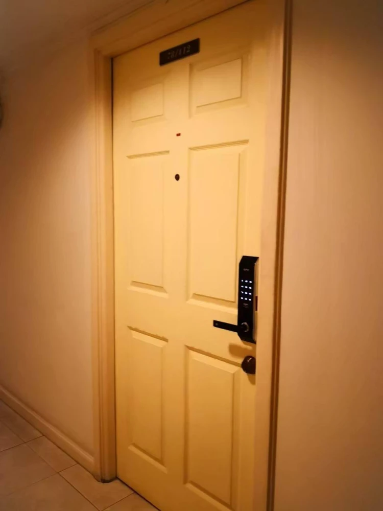 ให้เช่า Lumpini Place Narathiwas - Chaopraya ห้องพร้อมอยู่ ชั้น 29 ได้วิวแม่น้ำ เฟอร์นิเจอร์ Built in จองเลย อย่ารอช้า