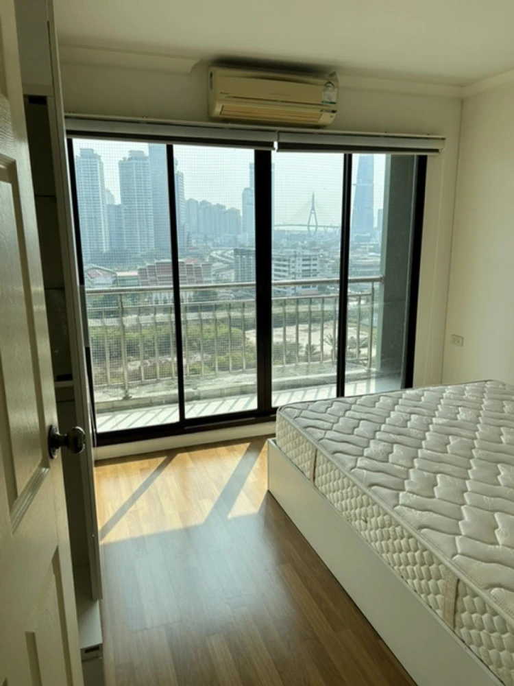 For rent: Lumpini Place Narathiwat-Chaophraya, with Chao Phraya River view. Book now! (Urgent!)