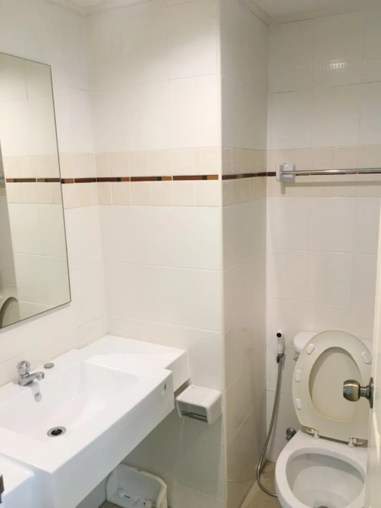 ให้เช่า Lumpini Place Narathiwat-Chaophraya วิวแม่น้ำเจ้าพระรา สนใจจองเลย ด่วนๆ