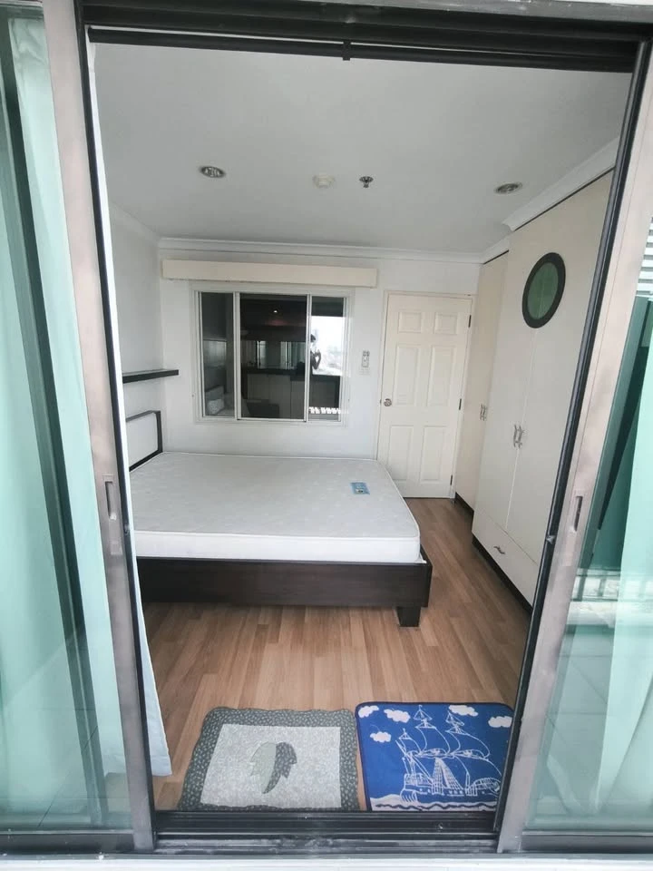 ให้เช่า Lumpini Place Narathiwat-Chaophraya ห้องชั้น 15 พื้นที่ใช้สอยเยอะ วิวสวย ไม่บล็อค ดีแบบนี้จะรออะไร