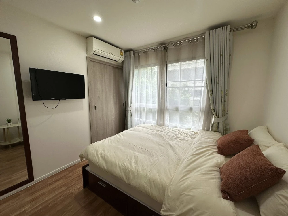 ให้เช่า Lumpini Place Rama 4-Ratchada 1 ห้องนอน 1 ห้องน้ำ ทำเลดี มาพร้อมเฟอร์นิเจอร์ครบครัน รีบจองเลย