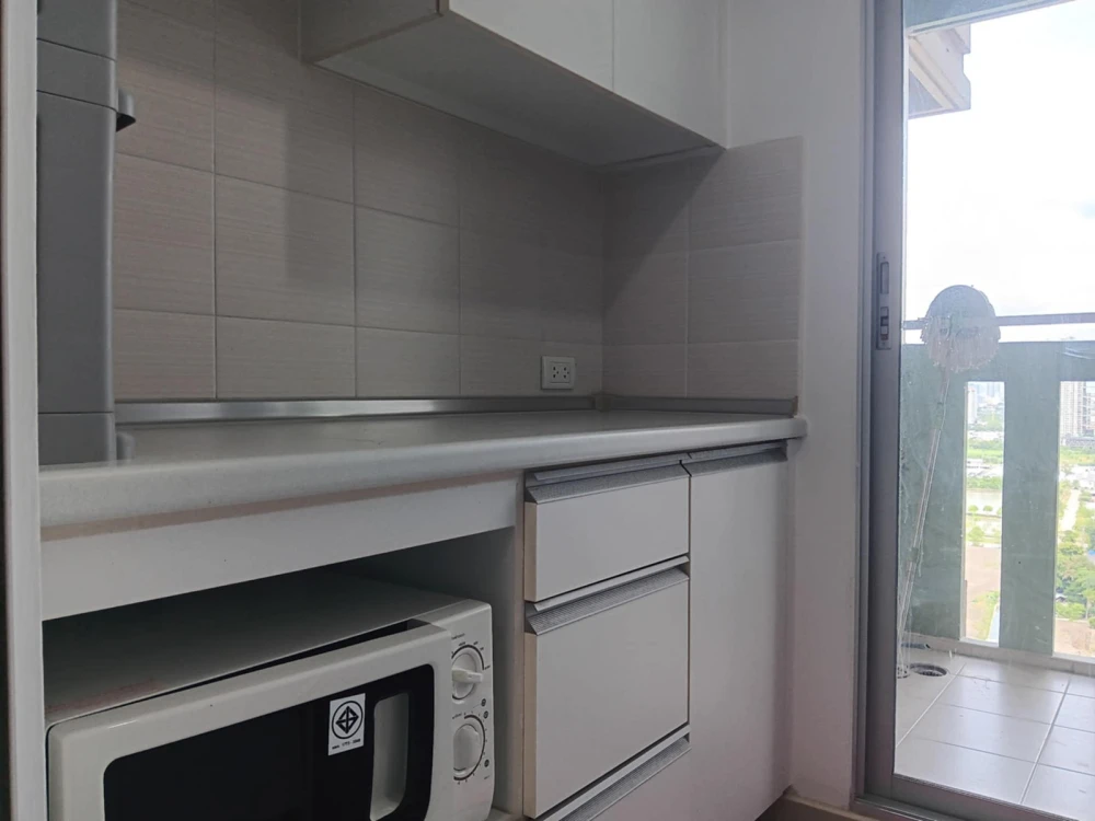 ให้เช่า Lumpini Place Rama 9–Ratchada ชั้น 28 ห้องแต่งครบ สนใจจองเลย