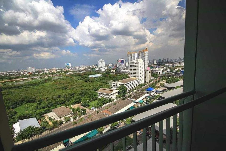 ให้เช่า Lumpini Place Rama 9–Ratchada ห้องชั้นสูง เฟอร์พร้อม เครื่อ'ใช้ไฟฟ้าครบ จองเลยก่อนพลาด!!!