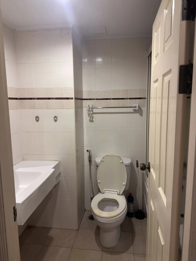 ให้เช่า Lumpini Place Ratchada–Thapra ห้องชั้นสูง น่าอยู่ ลมดดี เฟอร์พร้อม จองเลย