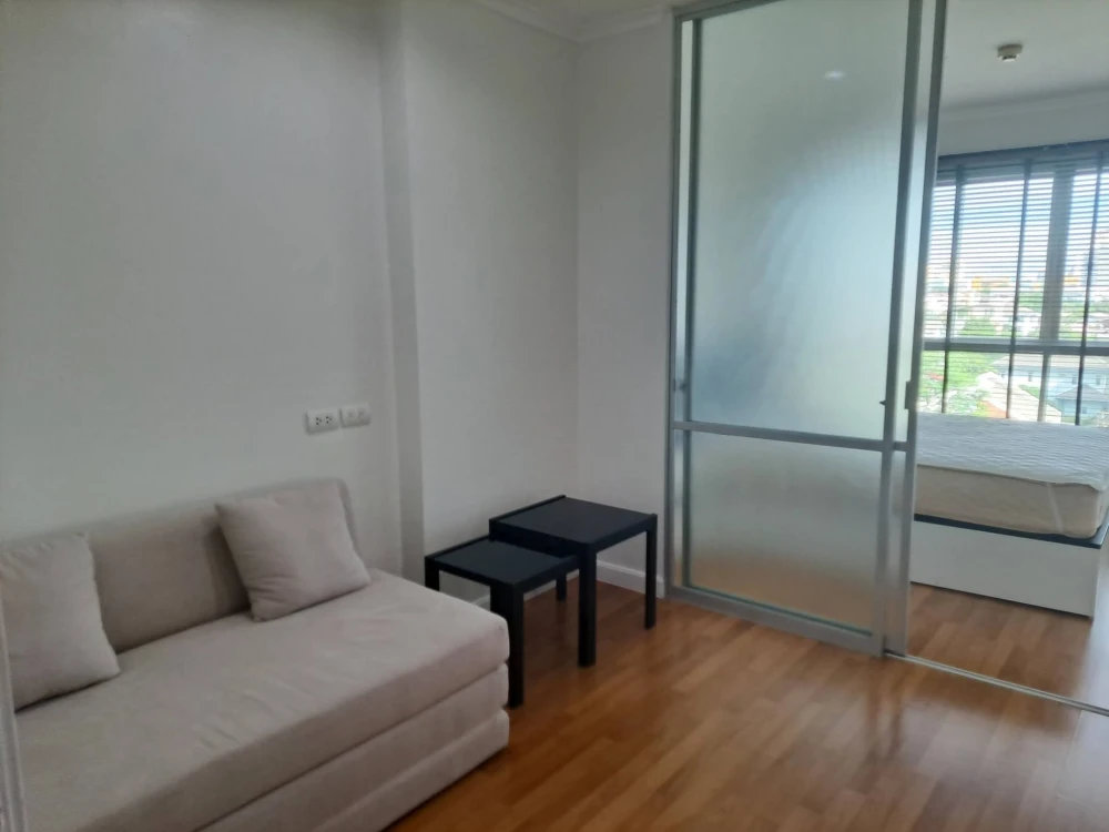 ให้เช่า Lumpini Place Ratchayothin ห้องชั้น 6 เฟอร์นิเจอร์บิว์อินอย่างดี เครื่องใช้ไฟฟ้าครบ จองเลย