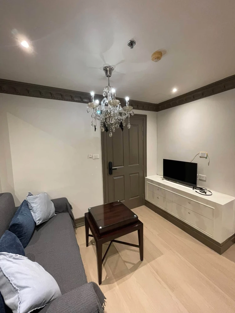 ให้เช่า Lumpini Place Ratchayothin ห้องแต่งสวย บิวท์อินเฟอร์นิเจอร์อย่างดี รีบจองด่วนๆ